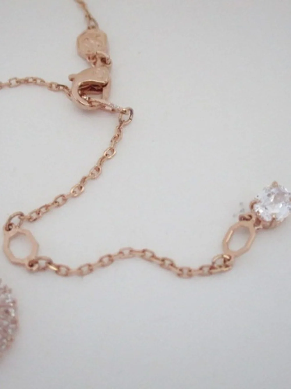 SWAROVSKI - Swan Pendant Mixed Cuts Swan Necklace - Picture 5 of 6